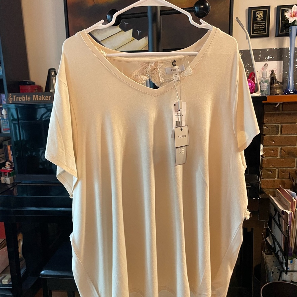 Cupio Soft Cream Short Sleeve Tee